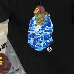 Bathing ape shirt size medium