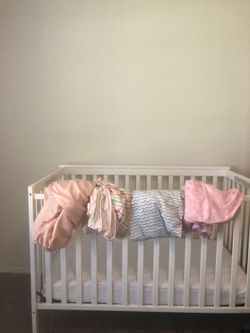 White Baby/Toddler Crib