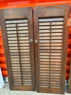 Shutters/wooden shutters/pair of shutters