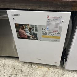 Whirlpool Dishwasher in White 