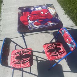 Spider-Man Table And Chairs 