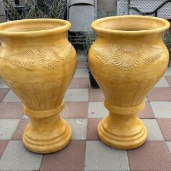 New Flower Pots Made Out Of Clay 