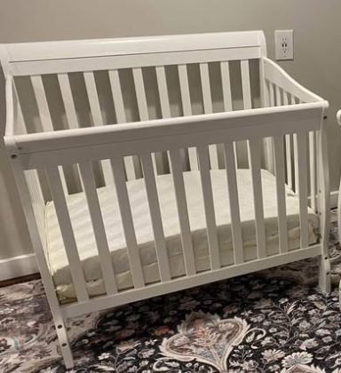MINI CRIB FOR BABIES 