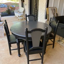 Small Dining room table with 4 chairs
