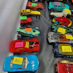 41 Hotwheels 1:64 scale. Dates range from 1(contact info removed). See desc. Avondale