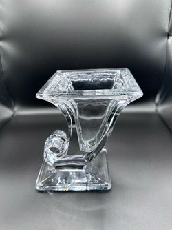 Vintage Art Deco Clear Glass Cornucopia Horn Vase Scrolled Base Trumpet Urn 6"