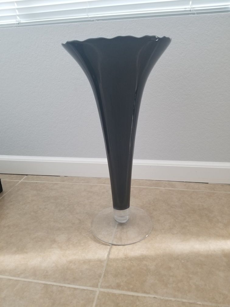 Black glass vase