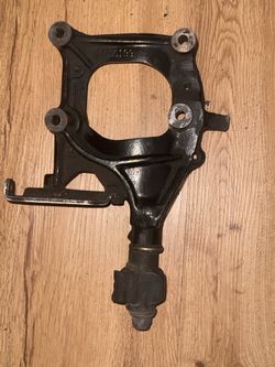 D15 / D16 AC Compressor Bracket