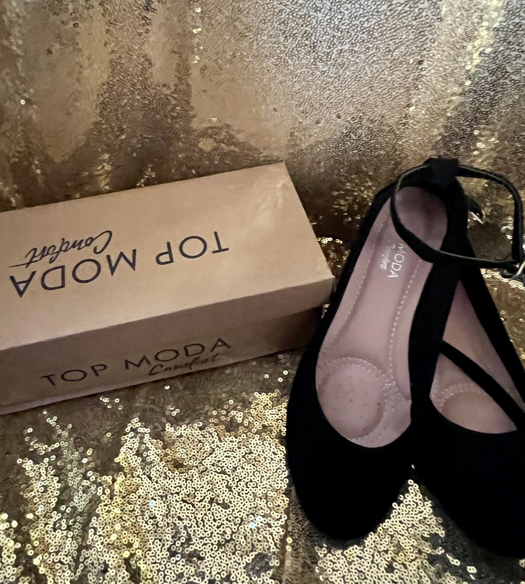 Women’s Flats Size 7