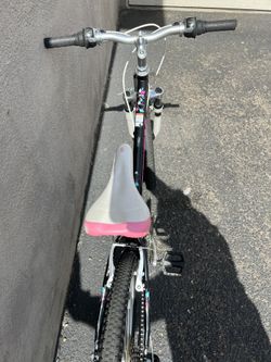 Girls Trek MT20 Alpha Mountain Bike for Sale in Valley Center CA OfferUp