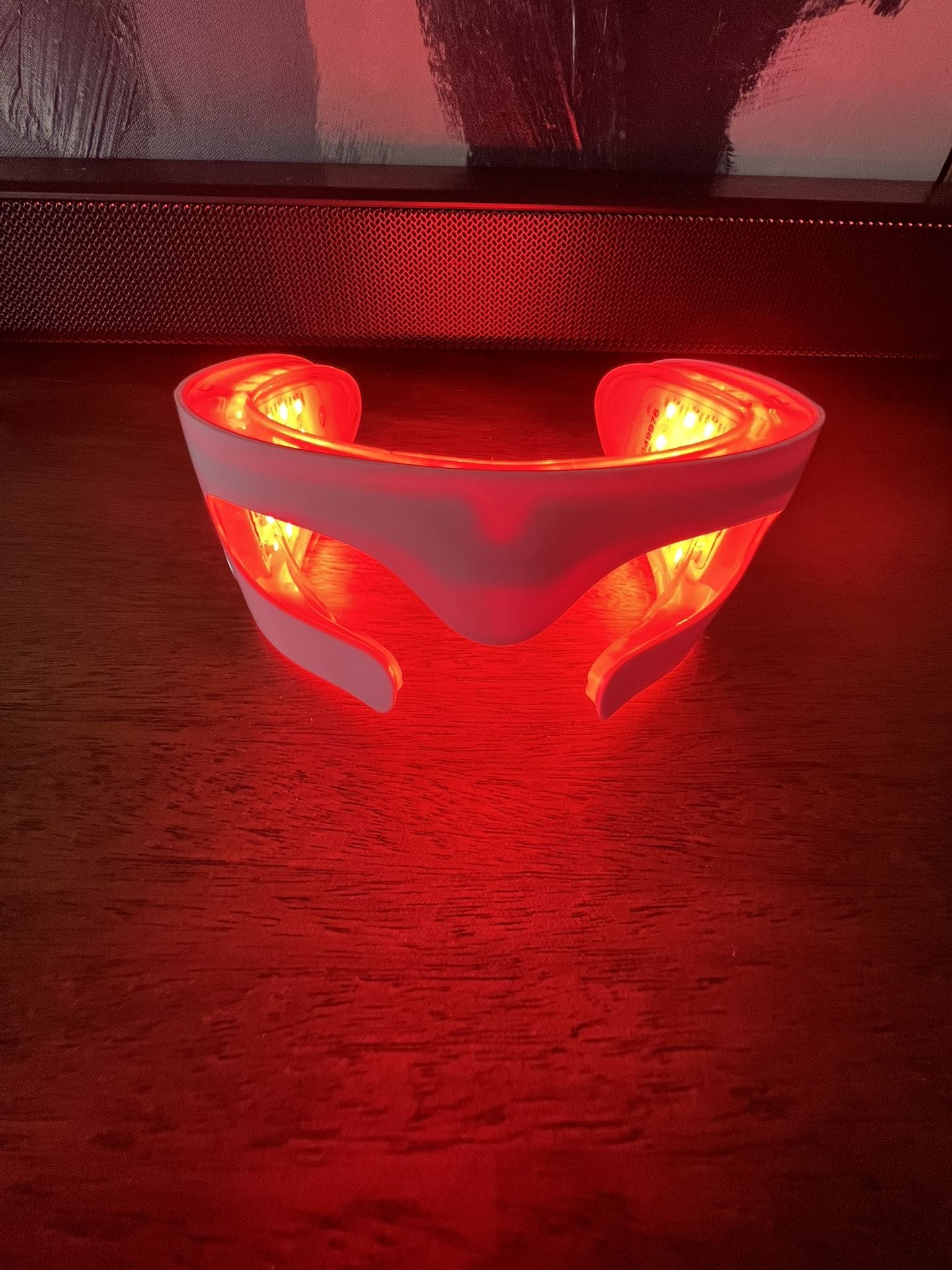 Dr. Dennis Gross SpectraLite EyeCare Pro Red Light Therapy Eye Mask