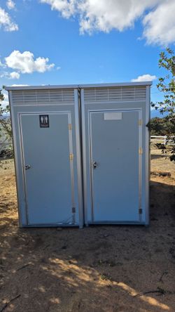 Outdoor shower and bathroom