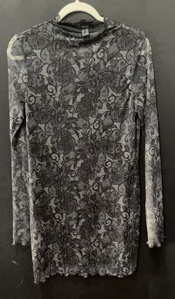 Black See-Through Lace Layering Top – Forever 21