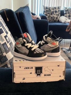 Brand New Jordans Size 4/ Baby