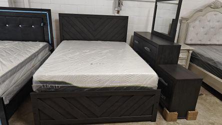 New Queen Bedroom Set 🚚 We Can Deliver 🚚