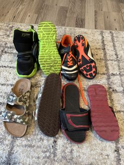 Kids Size 2/3 Shoes