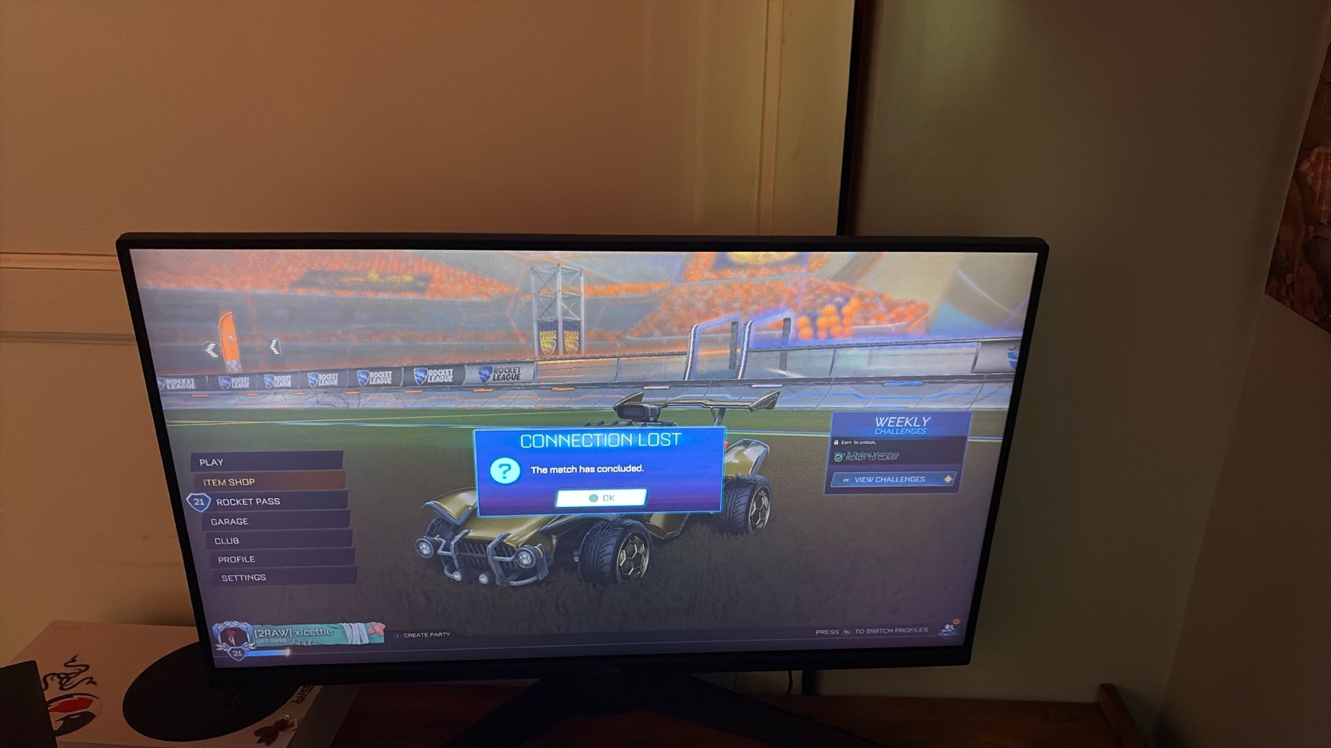 Aeus Gaming Monitor