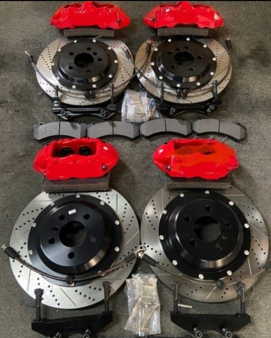 BIG BREMBO BRAKES AVAILABLE !!! We Also Have Installation Available!!👍