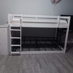 kids bunk bed 
