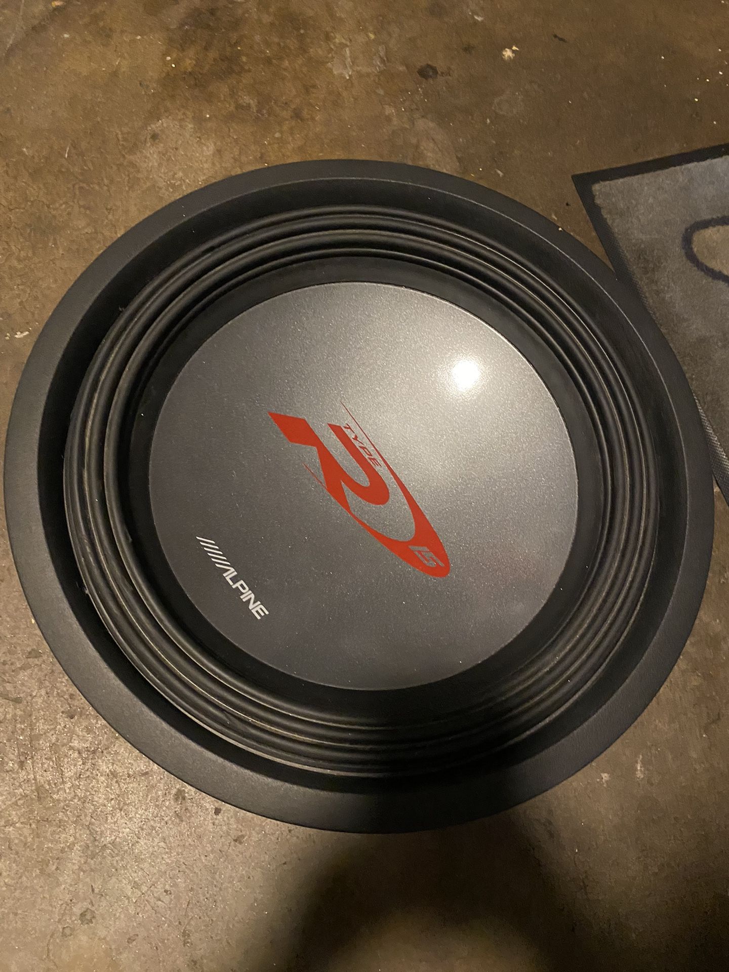 Alpine Type R SWR-1522D Car Subwoofer