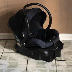 MAXI COSI MICO INFANT CAR SEAT!!!!