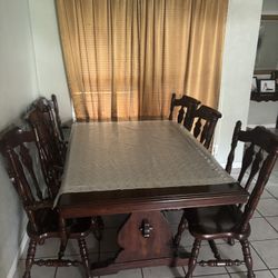 Dinning Table 