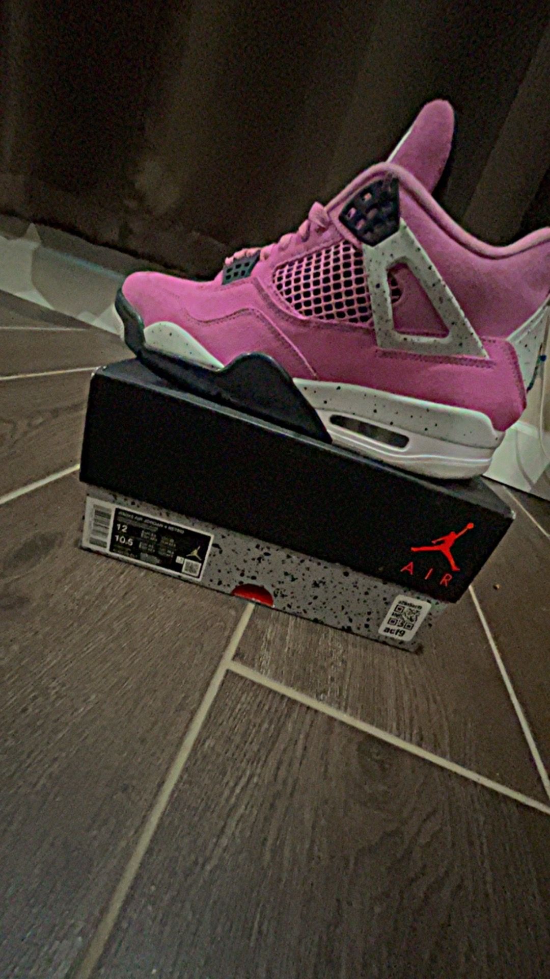 Air Jordan ORCHID Retro 4