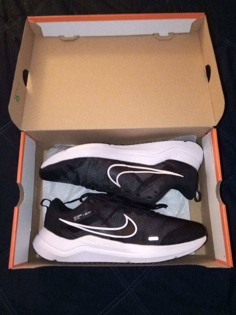 Nike Shoes Size 12