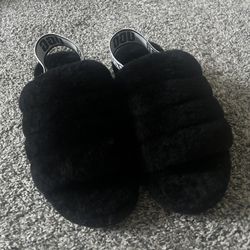 Women’s Ugg Fuzzy Slippers