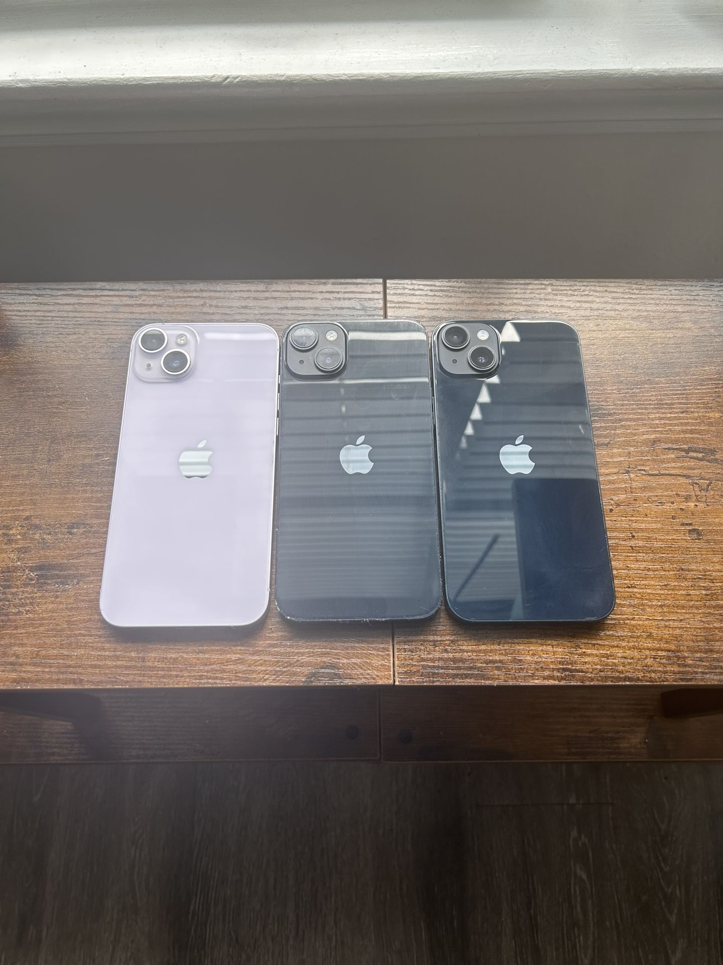 iPhones For Sell $450 each