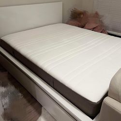 Spring mattress (queen)-very good