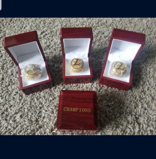 Lakers Champion Ring