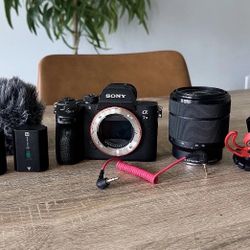 Sony Alpha A7III Mirrorless 4K Digital Video Camera With 1 Lens