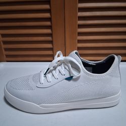 Vessi Weekend Men's Waterproof Sneaker * Size: 10