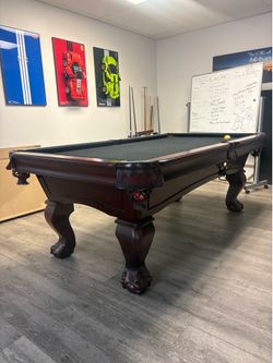 Pool Table 7ft (Free delivery, setup, and new felt color of your choice)