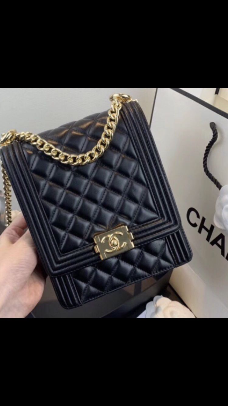 AUTHENTIC Quilted Chanel Vertical Boy bag