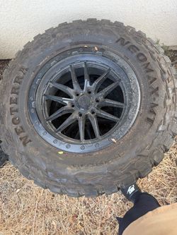 Chevy rims 37x13.50R20
