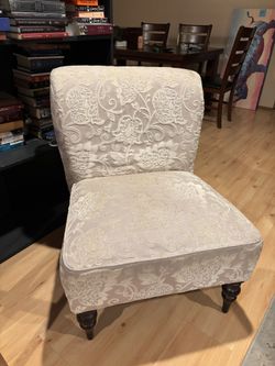 Living Room Chairs (2)