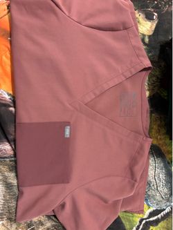 Figs scrub top