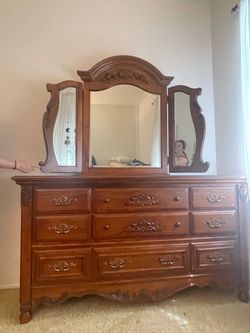 Matching 3-Piece Wood Bedroom Set $180 – Pickup Only