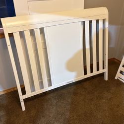 Baby Crib 