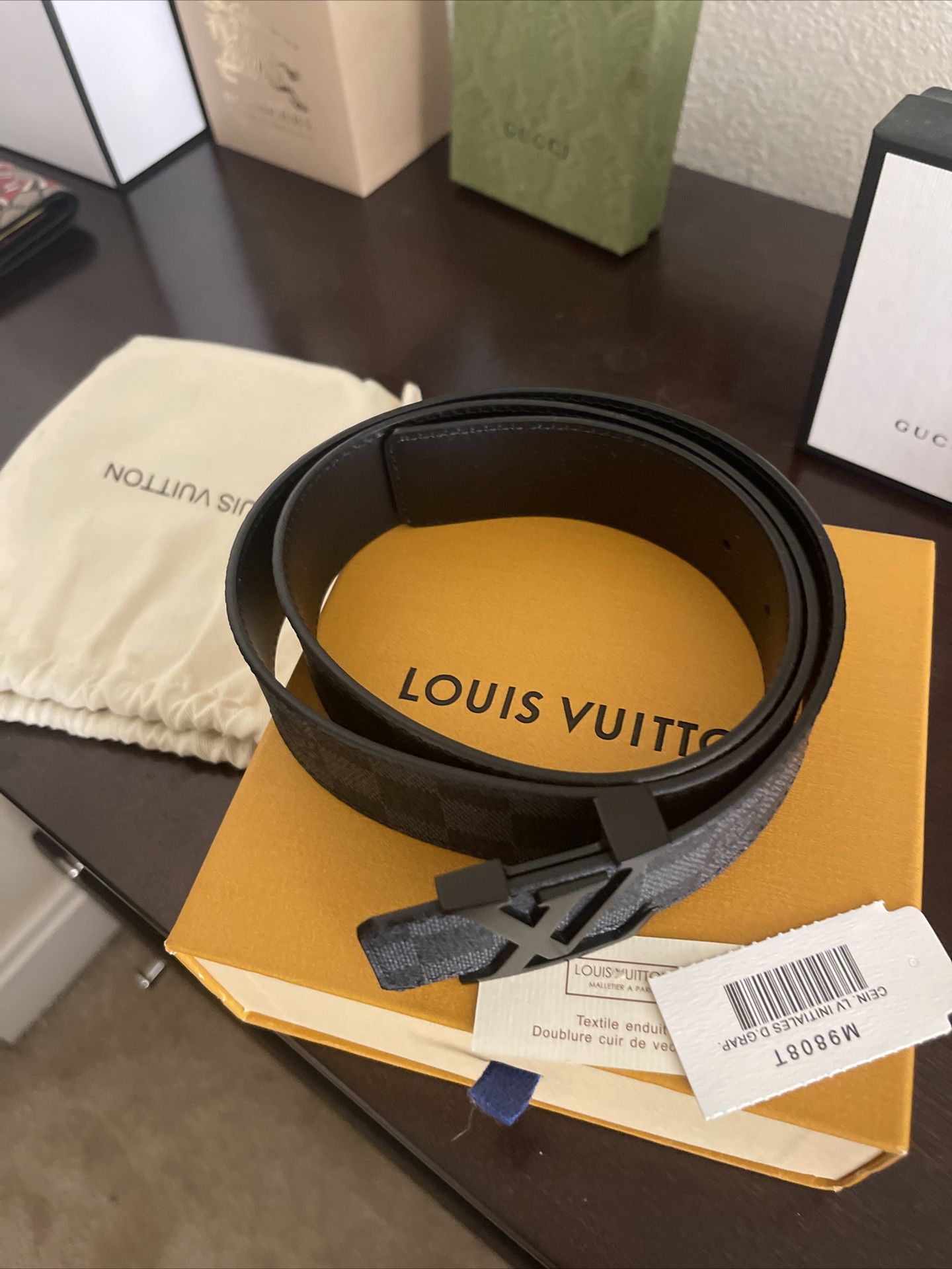 Louis Vuitton – Initiales Studded Belt 85 cm Black Leather – Queen