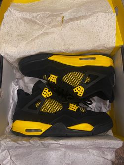 Jordan 4 thunder size 11