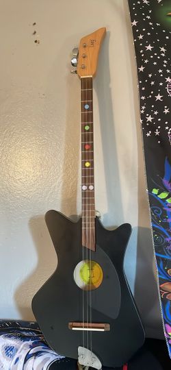 Kids Toy Guitar - 3 string nylon acoustic - Loog