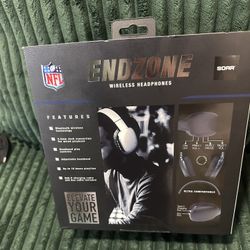 Endzone Cowboys Bluetooth Headphones 