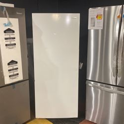 13 Cubic Ft. Frigidaire Upright Freezer‼️