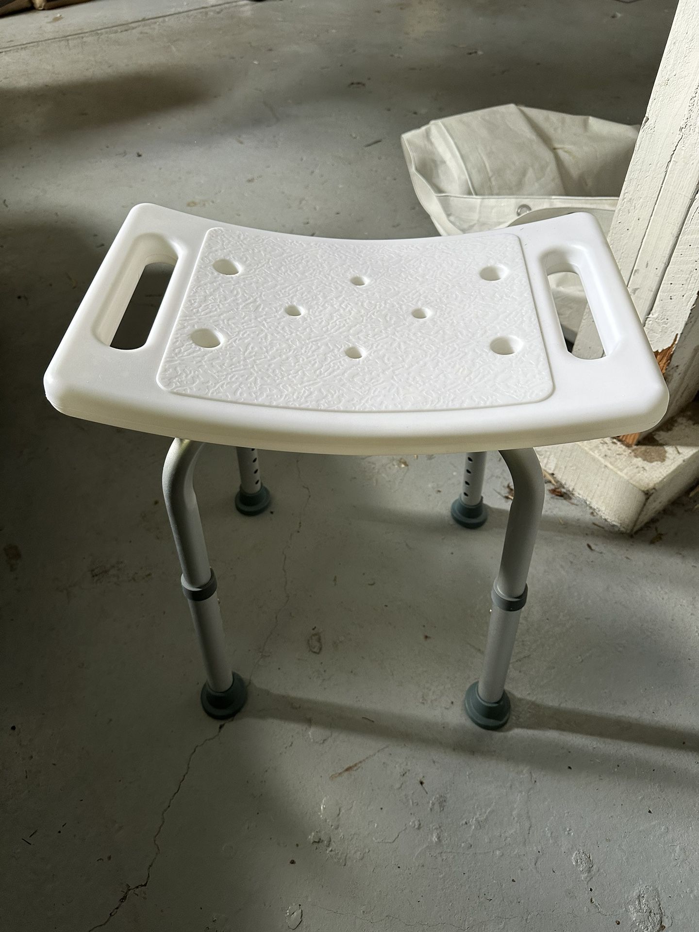 Free - Shower Chair for Sale in San Francisco, CA - OfferUp