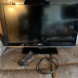 32” LG TV 