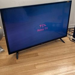 32” Roku Smart Tv TCL (TRADES OK**)