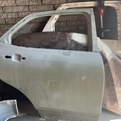 2018-2022 Chevrolet Equinox Right Rear Door Oem